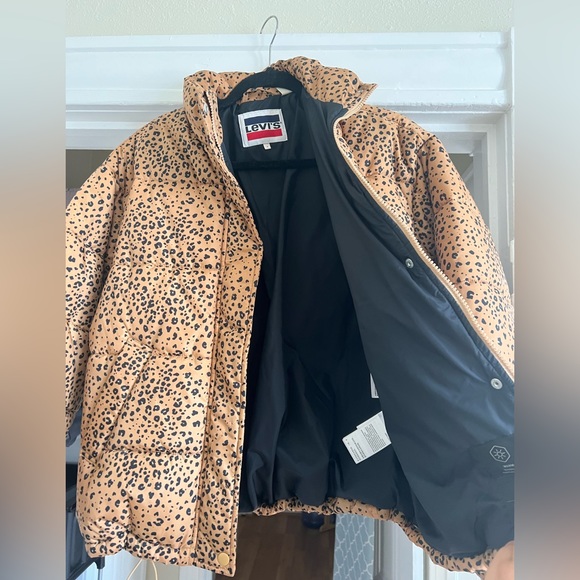 Levi’s Sydney Short Puffer Jacket - Picture 6 of 6